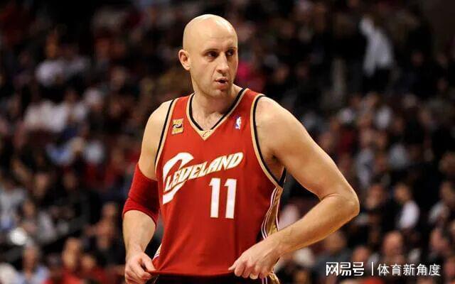 开云官网-NBA历史走步之王揭晓!令人意外,球场走步之王竟是他!