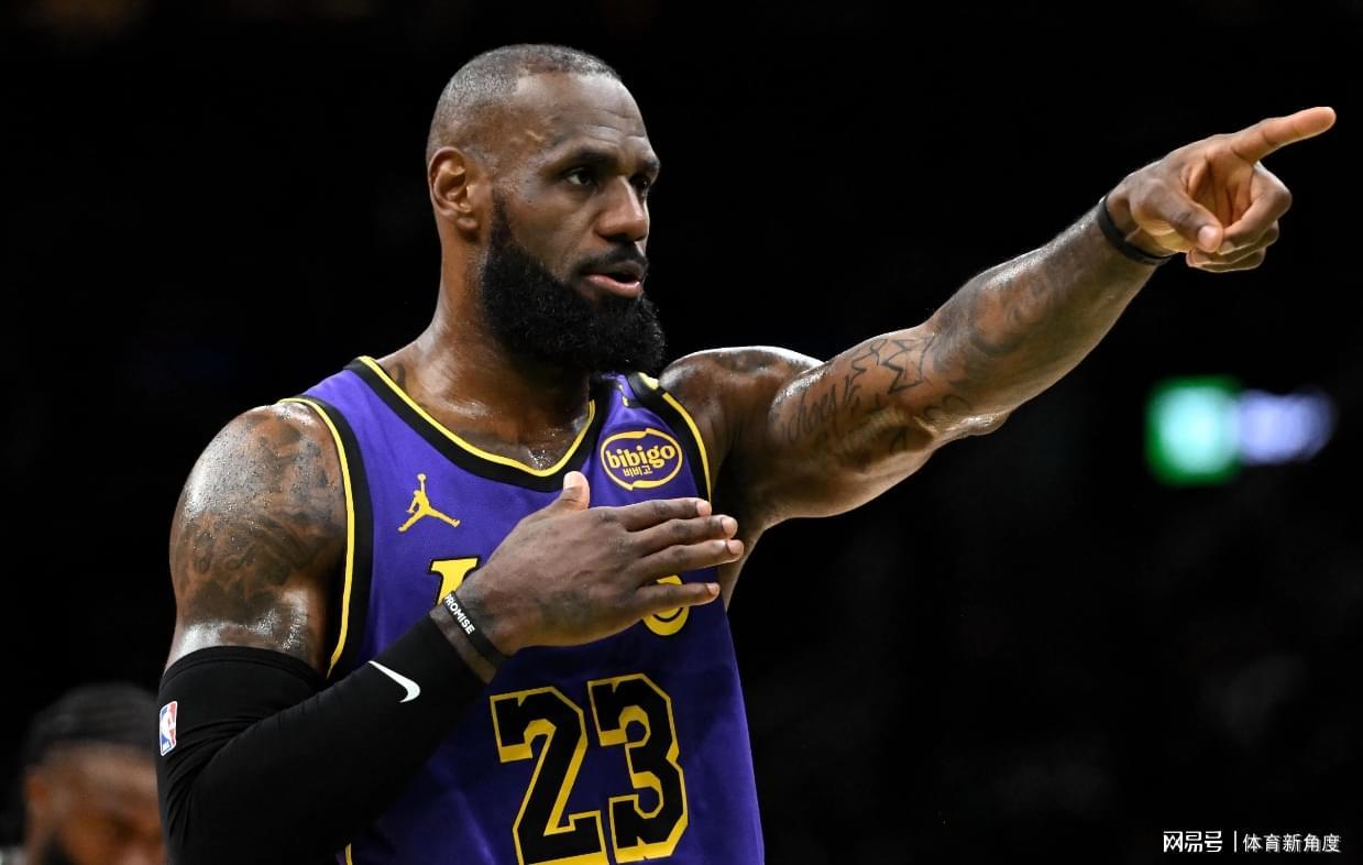 开云官网-NBA历史走步之王揭晓!令人意外,球场走步之王竟是他!