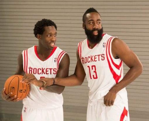 开云-第19人?37岁老将险加盟火箭队!硬汉控卫摊牌:薪资空间成绊脚石