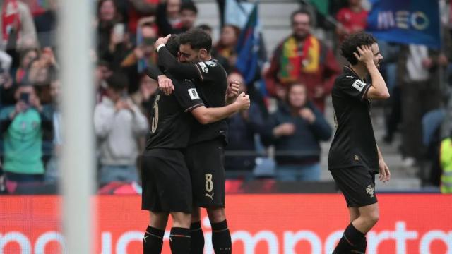 开云-C罗停赛 葡萄牙9比1大胜亚美尼亚 直接晋级世界杯