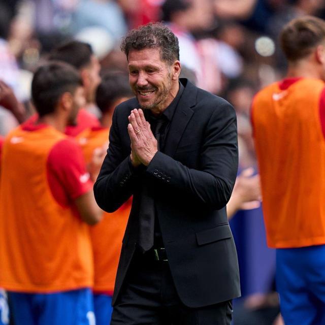 1758999280581052758.jpg 开云APP-哈维·阿隆索:德比失利是我们应得的,没有任何借口