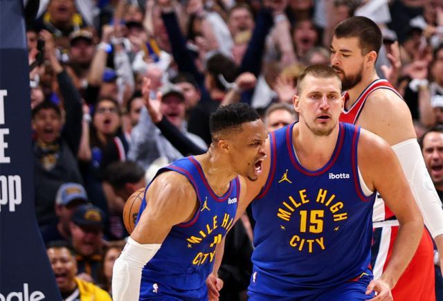 1745115742209003731.jpg 开云-【人物】从背锅侠变赢球功臣!韦少18天上演命运反转