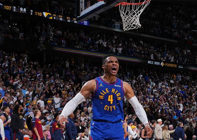 1745115762330091057.jpg 开云-【人物】从背锅侠变赢球功臣!韦少18天上演命运反转