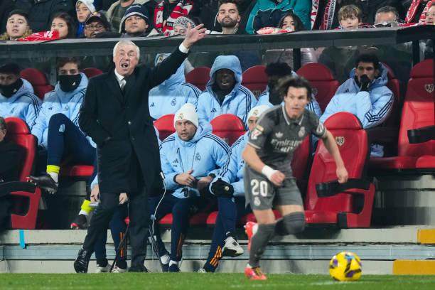 1734222914432067393.jpg 开云APP-【复盘】空战被同城小弟欺负,皇马攻守两端都有问题