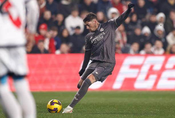 1734223017543001547.jpg 开云APP-【复盘】空战被同城小弟欺负,皇马攻守两端都有问题