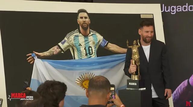 1729208990378040904.jpg 开云官网-【早报】金童奖名单公布,亚马尔一骑绝尘?