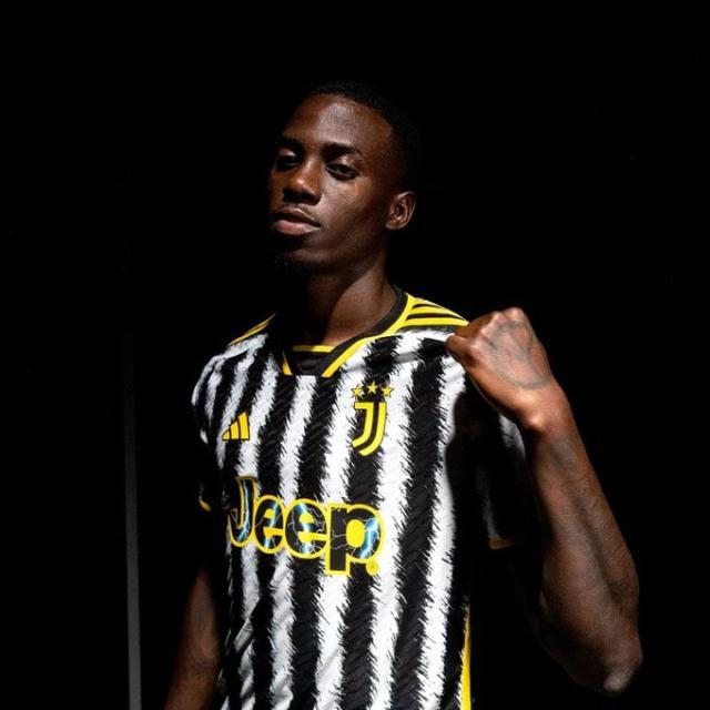 1688218253132062762.jpg 开云-多面手到来!官方:蒂莫西·维阿加盟尤文图斯