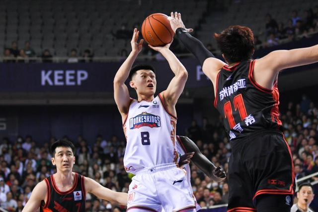 谁能搭上CBA季后赛末班车？人情世故或再现江湖