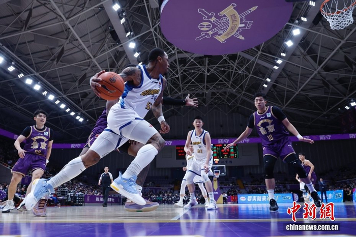 CBA常规赛:北京控股队负于浙江方兴渡队|浙江队|体育馆|男子篮球|职业联赛|北控男篮_新浪体育_新浪新闻