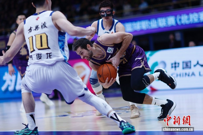 CBA常规赛:北京控股队负于浙江方兴渡队|浙江队|体育馆|男子篮球|职业联赛|北控男篮_新浪体育_新浪新闻