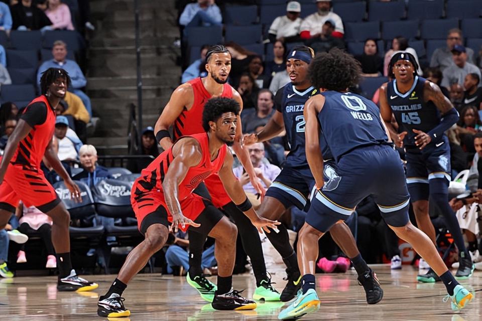 开云-一场比一场打得差！开拓者榜眼郎的状态怎么能差到这种程度？