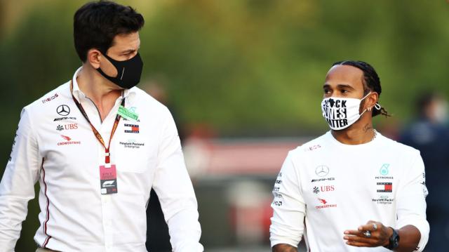 开云下载-周末F1又迎雨战？汉密尔顿或将开启第4套动力单元