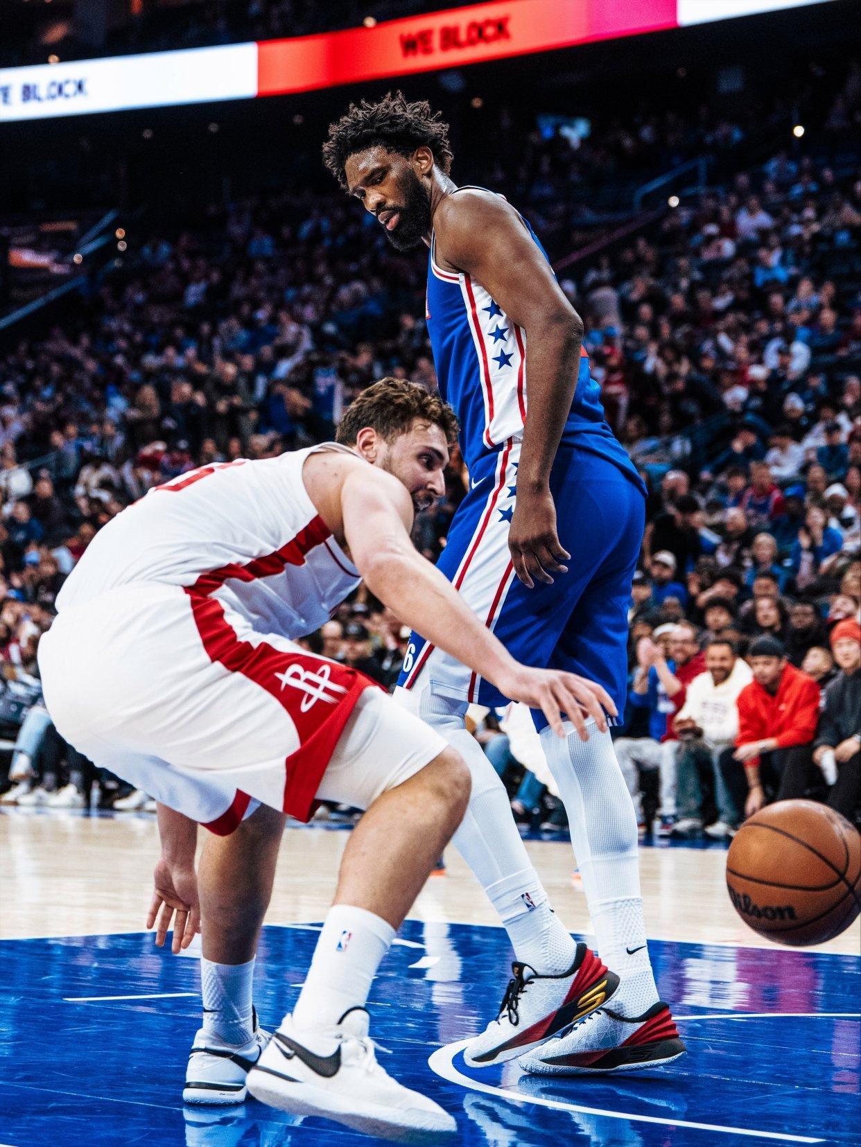 开云官网-杜兰特36+7+8失误，恩比德32+15+10创纪录，马克西36+10+4断