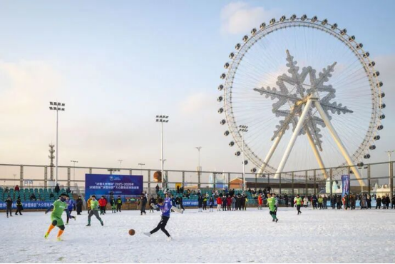 kaiyun-“打出溜滑”火出圈！网友：东北人的胯骨轴自带稳定系统