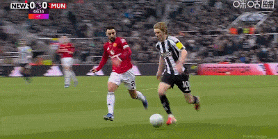 kaiyun-1-2被纽卡绝杀：卡里克遭遇上任首败，曼联多打一人仍被逆转