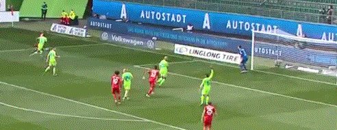 开云下载-【德甲】穆夏拉双响破纪录 拜仁3比2客胜沃尔夫斯堡