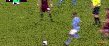 开云下载-【英超】热苏斯梅开二度 曼城4比1擒狼队夺21连胜