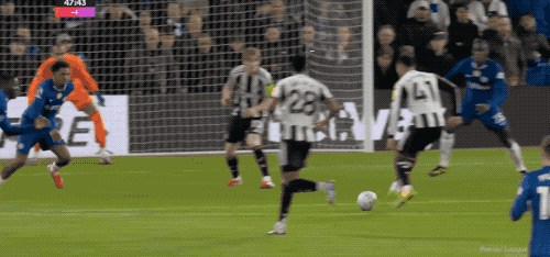 开云官网-0-1！欧冠完败后回到联赛主场又输球 11.6亿豪门双线沉沦5轮仅1胜|切尔西|纽卡斯尔|射门|戈登|巴黎圣日耳曼_新浪体育_新浪新闻